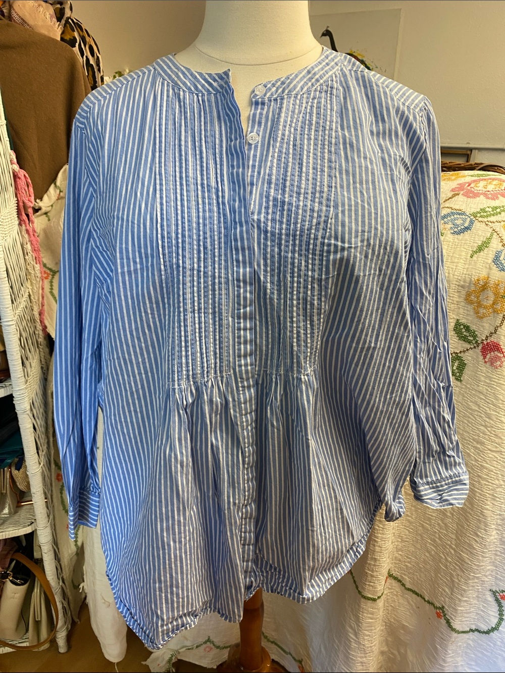 Woman Within - 100% cotton-Blue & White Striped Pintuck Peplum Tunic 26/28